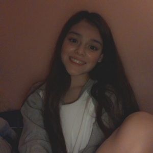 Meet your Posher, Isabel